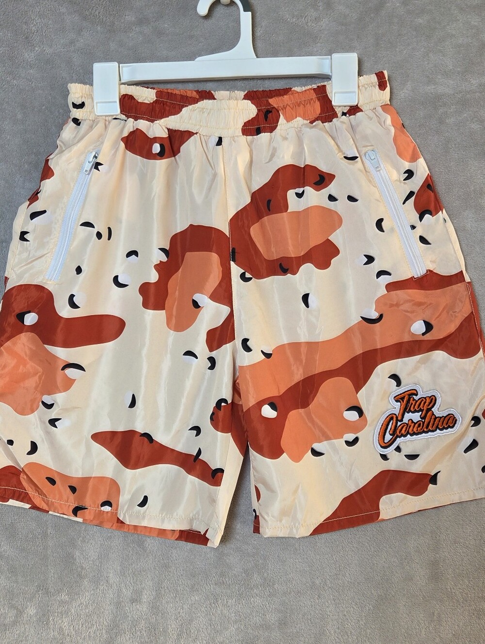 Trap Carolina Camouflage Streetwear Shorts Men's Size Medium Orange White